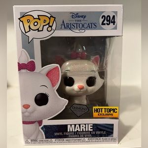 Disney Funko Pop Marie Hot Topic Exclusive